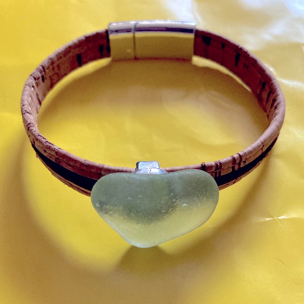 Handmade Cork Bracelet With Sea-Glass and Magnetic Fasten